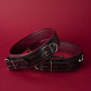 Shadow Thigh Cuffs (Red) – Premium Leather Bondage Restraints with D-Rings (Pair)
