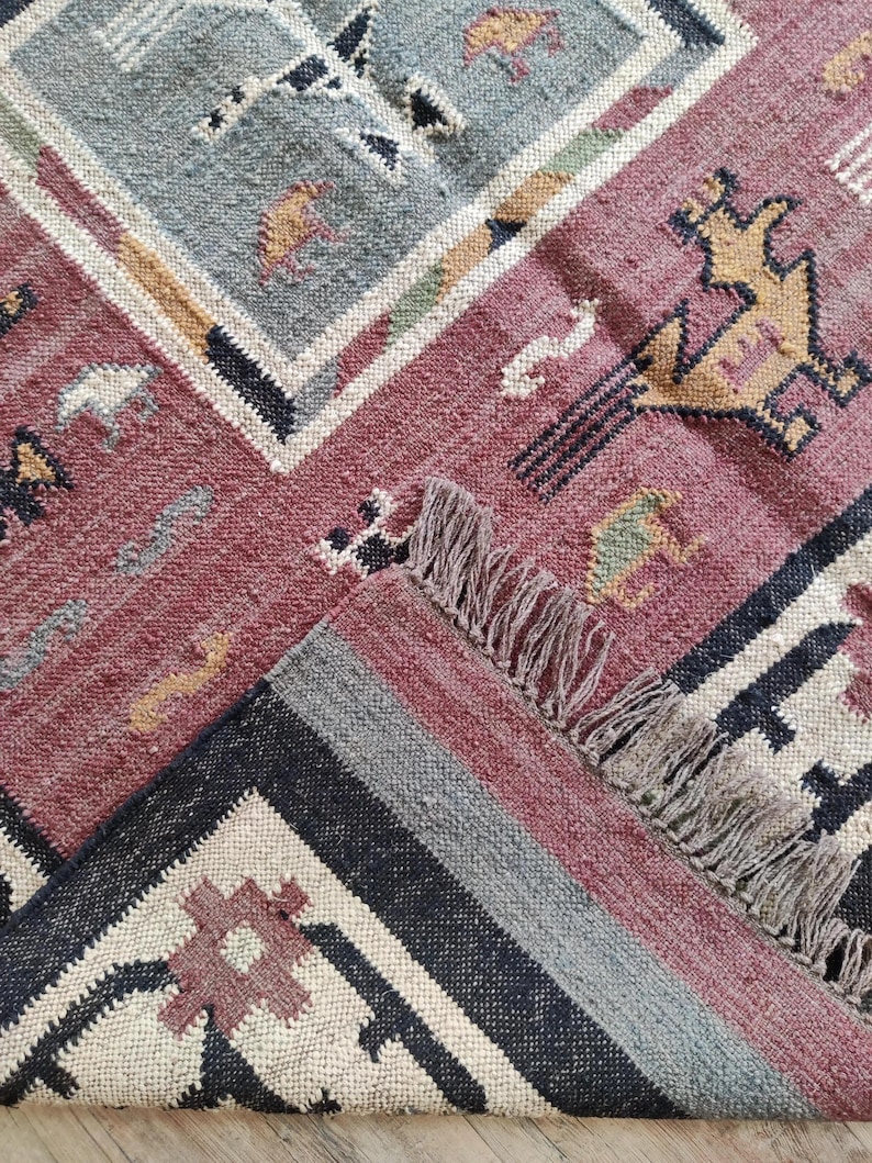 Vintage Style Wool Jute Area Rug Dusky Rose Pictorial Carpet, Ancient ...