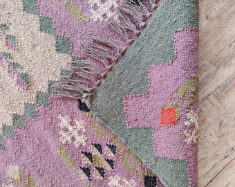 Handmade Purple Home Decor Wool Jute Rug, Modern Floral Living Room Area Rug, Reversible Rug, Custom Size Rug, Home Furnishing Rug