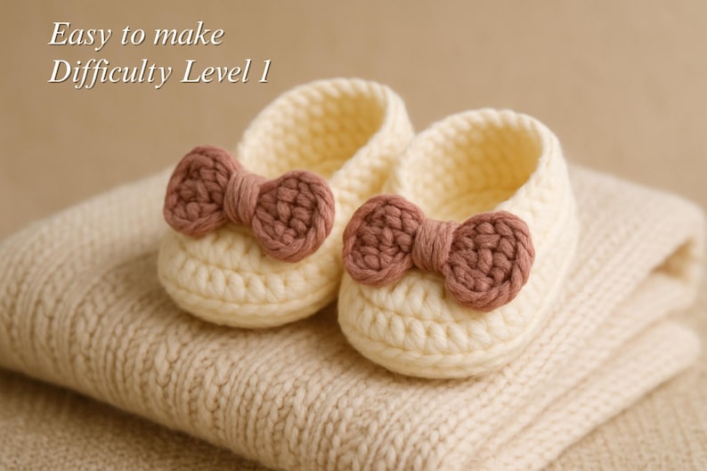 Baby Booties Häkelanleitung, handgefertigte Schuhe, Geschenk zur Geburt, einfach für Anfänger Bild 2