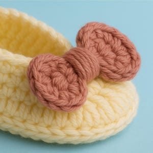 Baby Booties Häkelanleitung, handgefertigte Schuhe, Geschenk zur Geburt, einfach für Anfänger Bild 4
