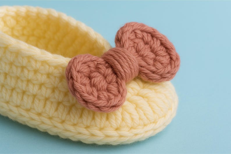 Baby Booties Häkelanleitung, handgefertigte Schuhe, Geschenk zur Geburt, einfach für Anfänger Bild 4