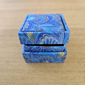 Portagioie quadrato cm. 6x6 in carta fatta a mano fiorentina