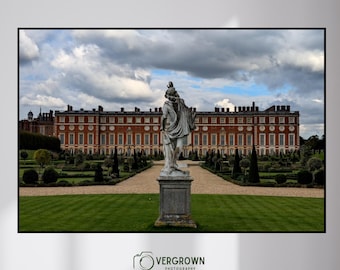 Konsttryck av Hampton Court Palace - Fotografi av brittiskt landmärke - digitalt tryck av historisk arkitektur - digitalt fotografi
