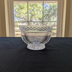 Crystal Fifth Avenue &quot;Acorn&quot; Candy Dish bowl 8&quot; D 5 1/2&quot; H NO LID