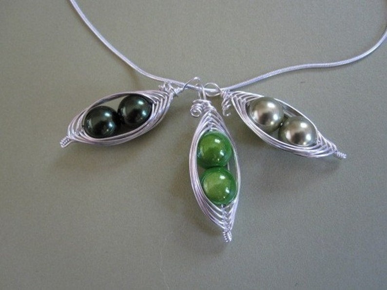Like Peas in a Pod Necklaces x2 2, 3, or 4 peas pick your color image 3