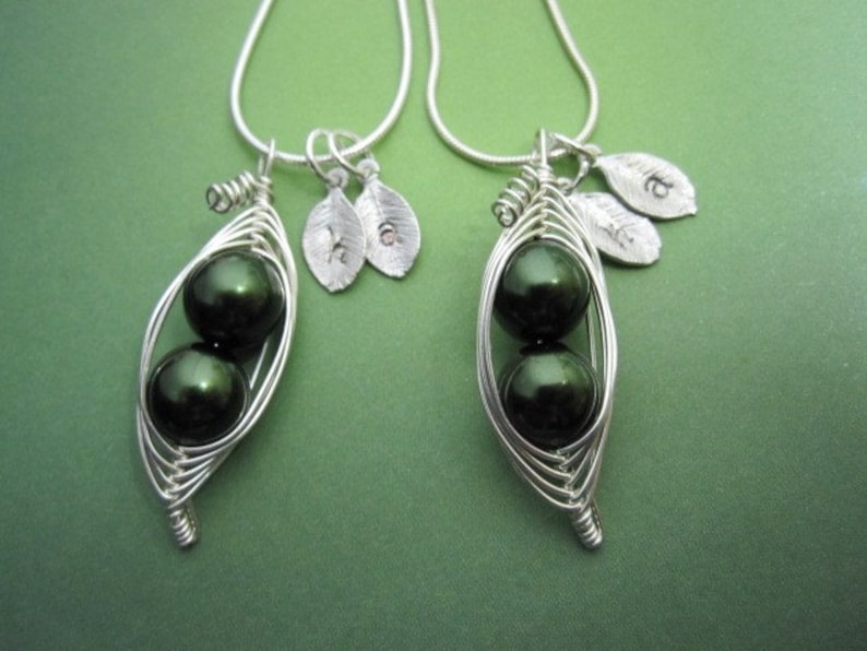 Like Peas in a Pod Necklaces x2 2, 3, or 4 peas pick your color image 1