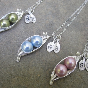 Mom's Sweet Peas in a Pod Necklace 2, 3, or 4 peas pick your color image 1