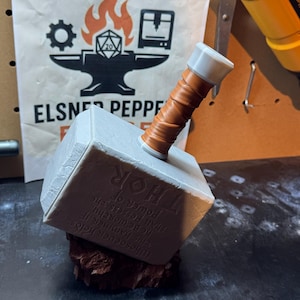 Thor's hamer Mjolnir Deck Box - één doos met 100 kaarten in hoesjes