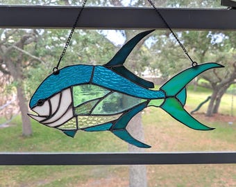 Pez pompano de vidriera, decoración costera de Florida, decoración con temática náutica, 15 cm de ancho x 9 cm de alto.
