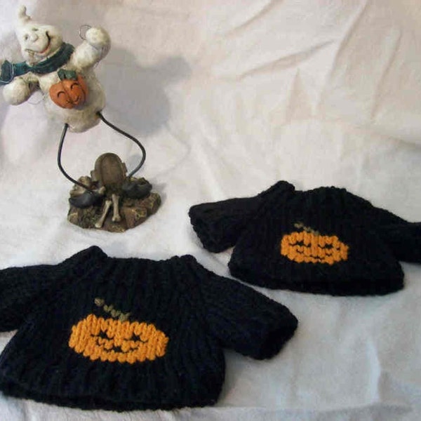 Adorable Small Black Hallowe'en Sweater for Dolls, Bears, or Tiny Pets.