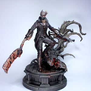Hand-Painted Hunter Resin Figure – Gothic Hunter Fan Art Statue – Dark Souls Universe Inspired Collectible