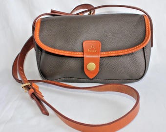 Dooney & Bourke Vintage Crossbody Leather Hand Bag Made In USA