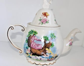 Disney Alice in Wonderland Teapot Walt Disney World Authentic Original
