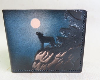 Leather Wallet /* Larger capacity for cards/ Wolf