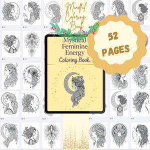 Peut inclure: Une tasse en c&eacute;ramique blanche avec une anse noire et l'inscription "But First, Coffee" en gras noir. La tasse est pos&eacute;e sur un fond flou. La tasse mesure environ 10 cm de hauteur.