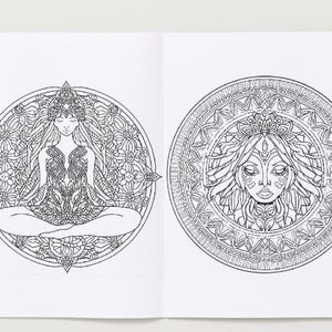 Puede incluir: Una p&aacute;gina doble de un libro para colorear con dos intrincados dise&ntilde;os de mandala. Uno representa a una mujer en posici&oacute;n de meditaci&oacute;n, rodeada de patrones florales. El otro muestra un rostro detallado dentro de un marco circular, ambos en blanco y negro.