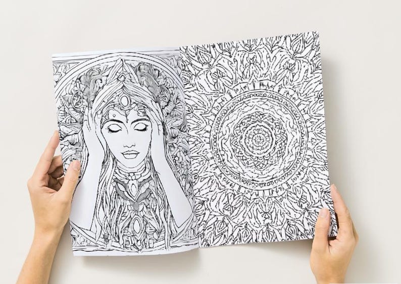 Puede incluir: Un juego de tres tazas de cer&aacute;mica con un acabado mate moteado. Las tazas son de color crema, marr&oacute;n claro y marr&oacute;n oscuro. Cada taza tiene un asa redondeada y un dise&ntilde;o simple y moderno.