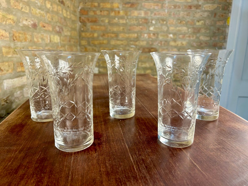Etched Flotal Tulip Shaped Drinking Glasses Set of 5 image 2