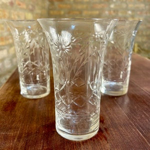 Etched Flotal Tulip Shaped Drinking Glasses Set of 5 image 1