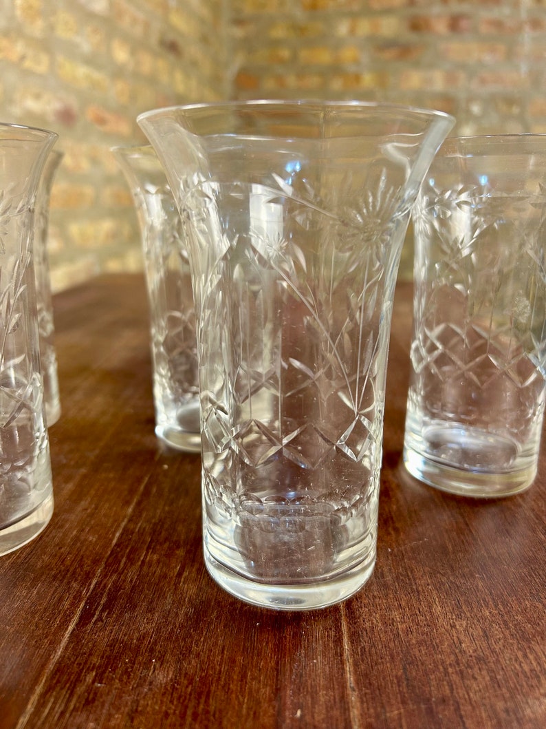 Etched Flotal Tulip Shaped Drinking Glasses Set of 5 image 5