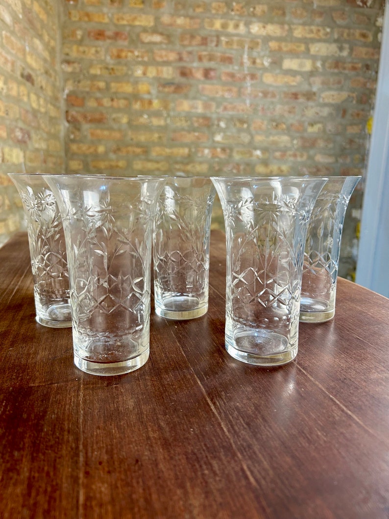 Etched Flotal Tulip Shaped Drinking Glasses Set of 5 image 4