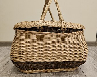 Traditional Handwoven Foraging Basket with Thick Braided Edge