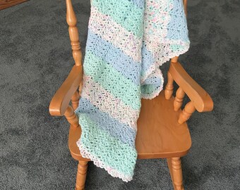 Crochet Baby Blanket: Soft Pink, Aqua & Blue - Stroller/Tummy Time Size