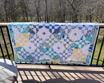 Quilt, lap quilt, spring colors, picnic, 60" by 48"