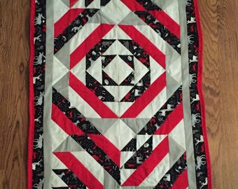 Snowman Quilted Table Runner, Holiday Decoration
