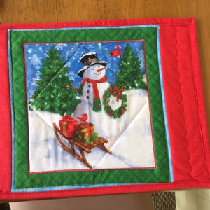 Red snowman placemats, red placemats, Christmas placemat, Holiday placemats, Winter placemats