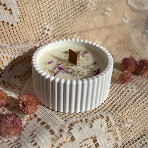 Scented candle