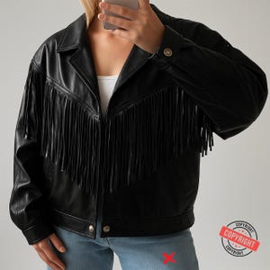 Blouson aviateur classique en cuir noir pour femme, veste droite oversize en cuir de mouton. Blouson en cuir pour femme, Blouson en cuir souple pour femme