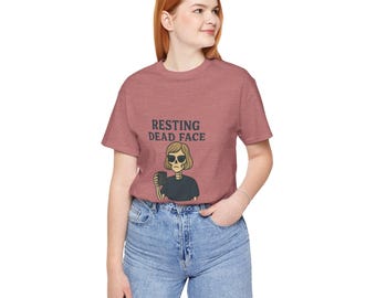 Camiseta "Cara muerta en reposo" / Divertida camiseta de café con esqueleto / Camiseta con humor de agotamiento para mujer / Club de hombres muertos / Camiseta unisex "Cara muerta en reposo"
