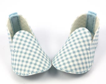 Blue Infant Booties, Baby Shoes Modern Baby, Unique Baby Gift, Pastel Blue, Gift Box, Baby Shower Gift, Baby Boy, Baby Girl, Checkered