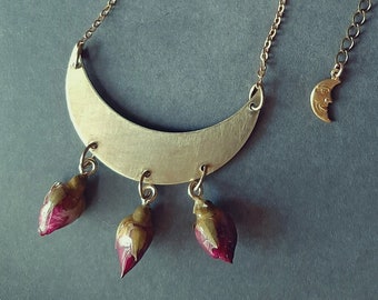 Witchy Crescent Moons: Necklace and/or Earrings (see options). Rose buds under resins, brass.