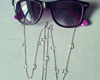 Witchy Goth eyeglass holder, glasses chain. Tiny moons and stars, golden or silver. (Glasses not included). MADE TO ORDER