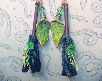 Boucles d'oreilles Cottage Witch, Balais de sorcière