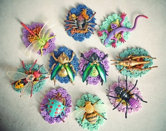 Halloween brooch or hairpin Insects Creepy Crawlers