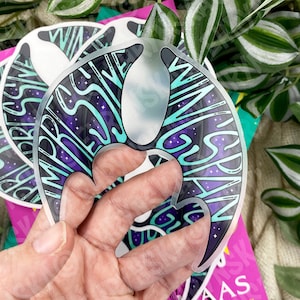 ACOTAR Sarah J Maas, guerrier illyrien, chauve-souris sous licence officielle, autocollant en vinyle transparent, imperméable, d'une envergure de 10 x 10 cm !