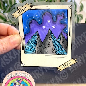 ACOTAR Velaris Polaroid Mountain offiziell lizenzierter Sarah J Mass 10x10,1cm freier Vinyl-Aufkleber