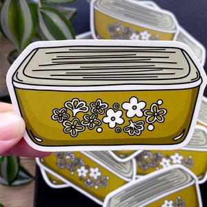 Pyrex Crazy Daisy Spring Blossom Green Rectangle Fridgie Waterproof 3.5&quot;x2&quot; White Vinyl Sticker!