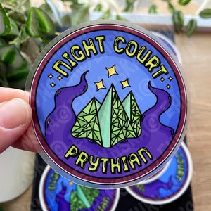 ¡Pegatina de vinilo transparente 3x3 impermeable con licencia oficial de Sarah J Maas ACOTAR Night Court Prythian Neon!