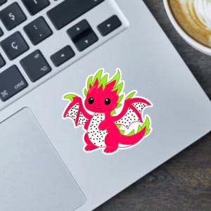 Fruchtiger Drache – Handgezeichneter Kawaii Fantasy Aufkleber, Magnet oder Autoaufkleber – Procreate Kunst – Fruchtige Drachenzeichnung, wunderliche Kunst
