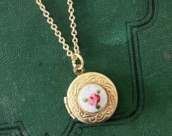 Vintage Brass and Guilloche enameled Rose Locket, 1960s, New Old Stock, Adjustable Length, Gold Plated Chain