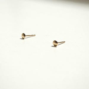 14k Solid Gold Disc Stud Earrings: Minimalist Everyday Jewelry