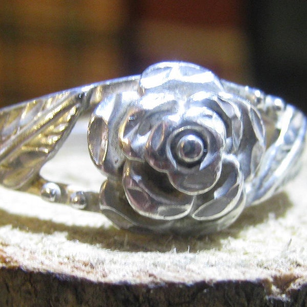 En argent Sterling Vintage Rose ou fleur Mesdames bague classique élégant Deisgn taille 9 1/2