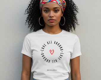 Minimalistisches Herz Pilates T-Shirt: Romana Tribut - Unisex Baumwoll T-Shirt
