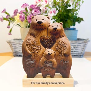 Björnfamilj i reliefstil, björnfamiljpussel i trä, förlovnings- och bröllopspresent, personlig familjepresent, doppresent, present till barn, inte riktigt 3D
