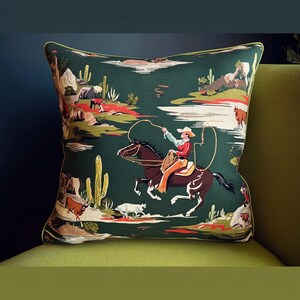 Funda de almohada Rodeo Life, funda de cojín estilo vaquero del oeste de mediados de siglo, decorativa en marrón y verde, regalo de inauguración de casa, relleno para sofá